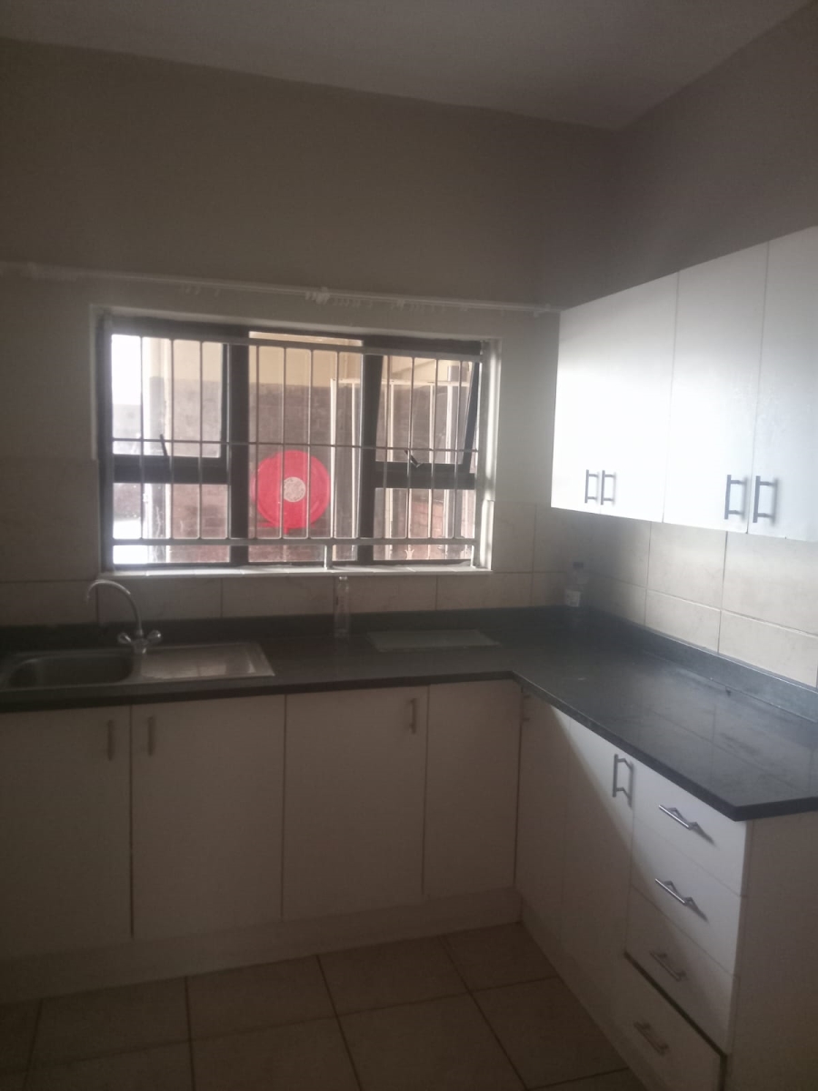 1 Bedroom Property for Sale in Southernwood Eastern Cape